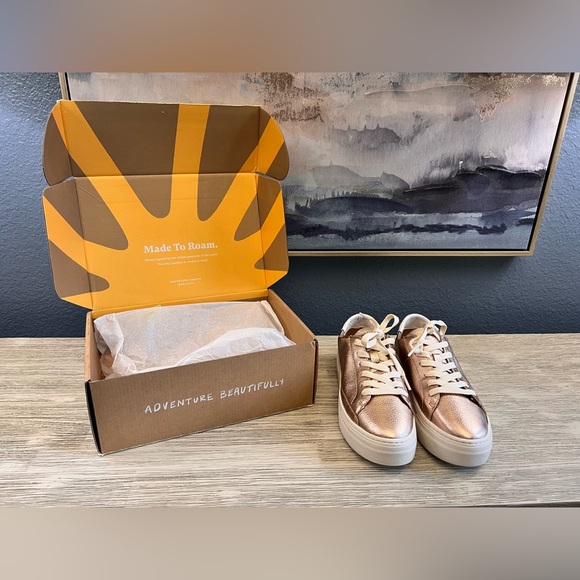 Soludos Metallic Platform Sneakers - Picture 1 of 9